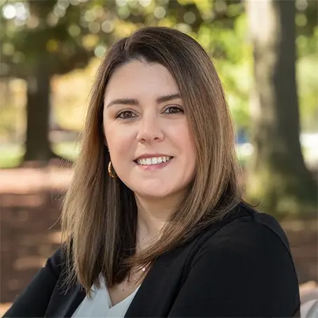 Valarie Lee headshot